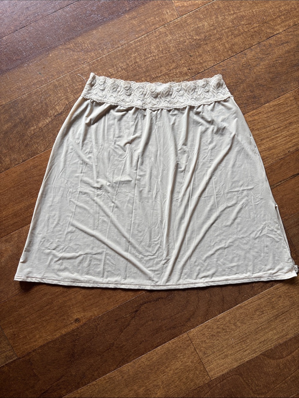 Vassarette nude slip